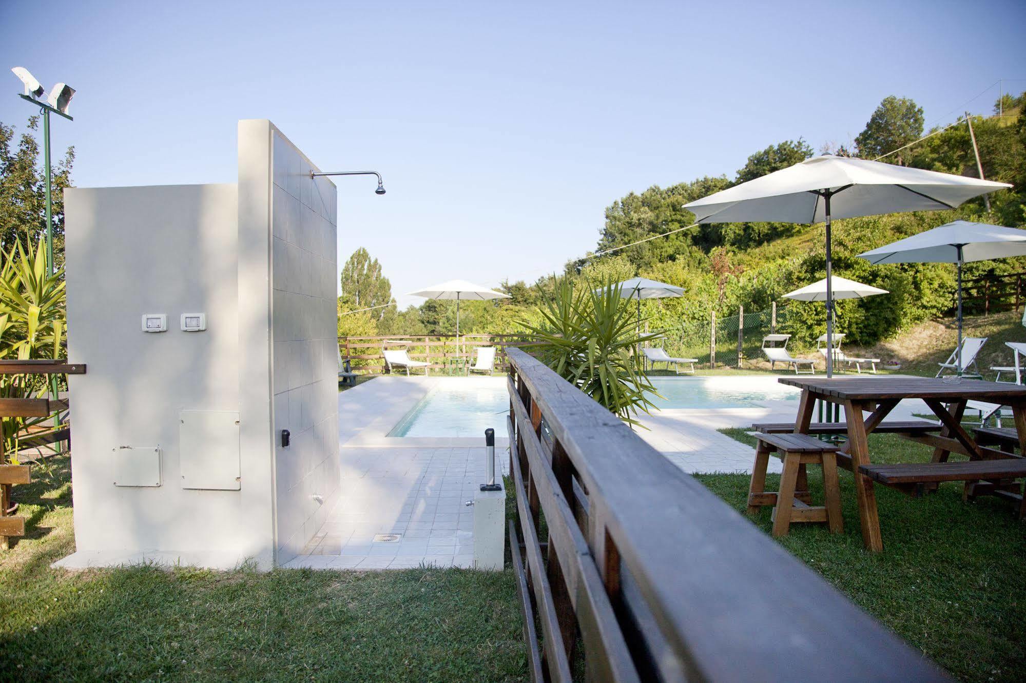 Country House Angelo Blu Urbania Bagian luar foto