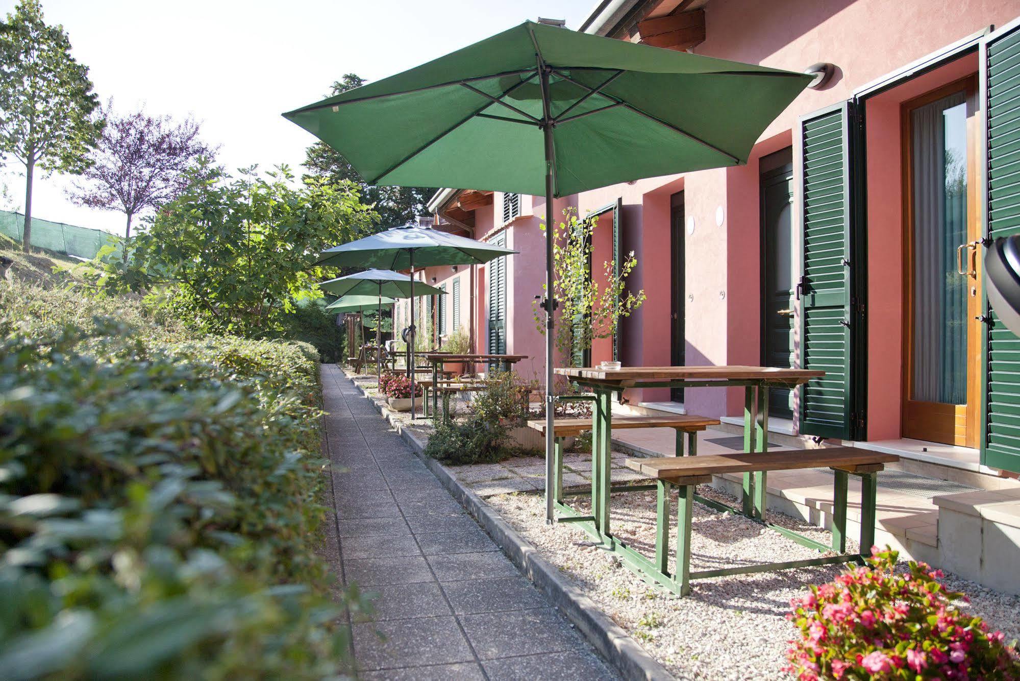 Country House Angelo Blu Urbania Bagian luar foto